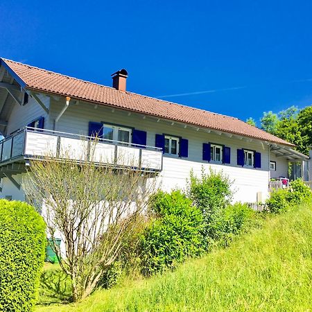 Ferienwohnung Karin 블루덴츠 외부 사진