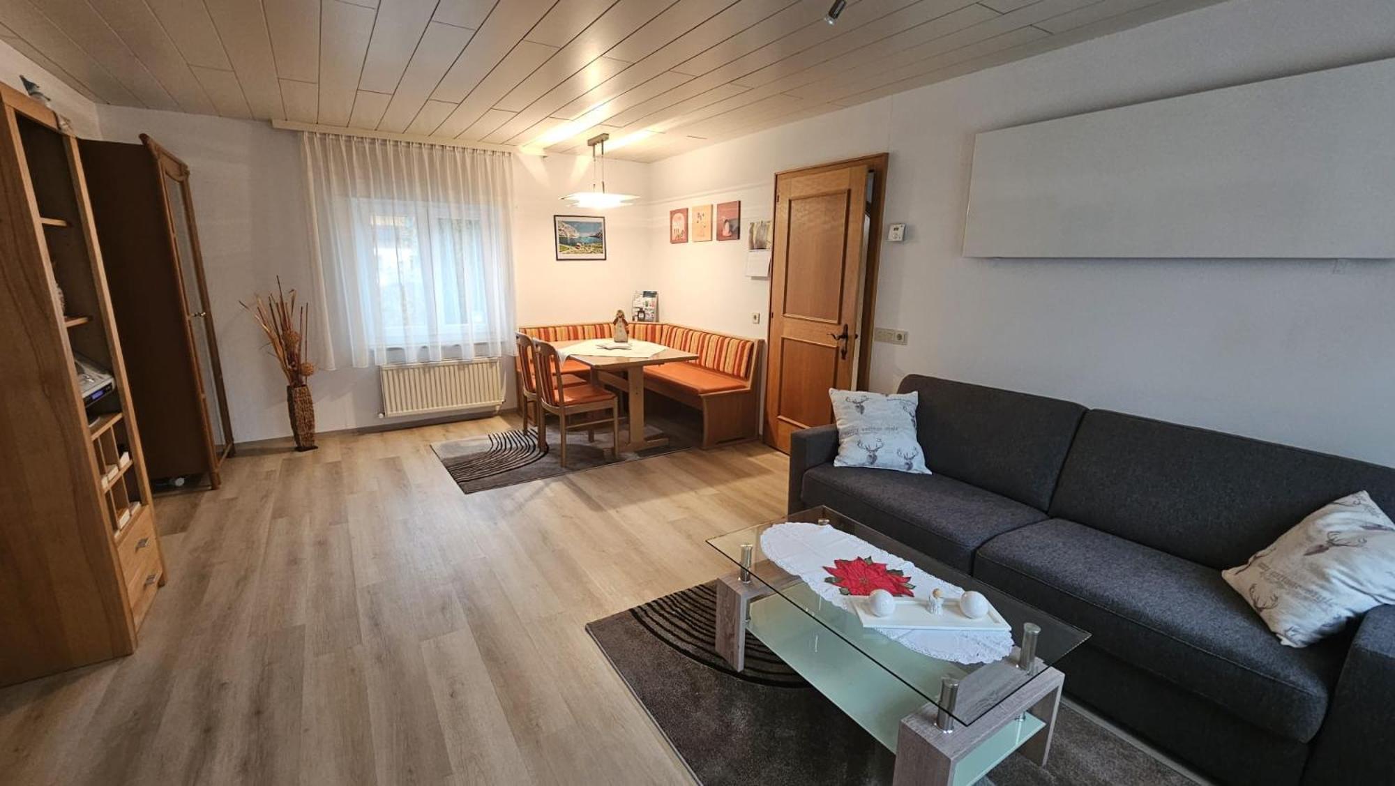 Ferienwohnung Karin 블루덴츠 외부 사진
