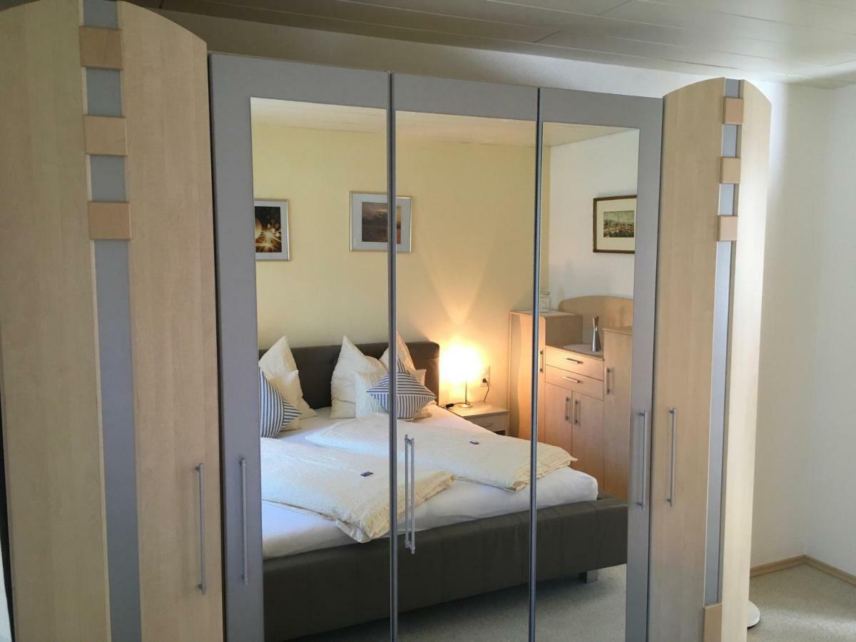 Ferienwohnung Karin 블루덴츠 외부 사진